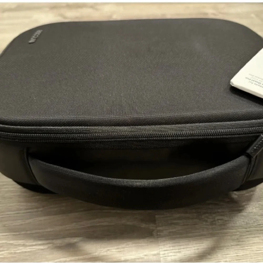Incase Carry Case for Meta Quest Pro Black Brand New With Tags